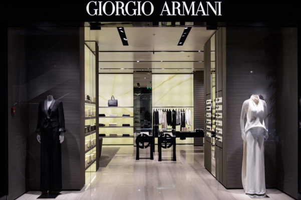 Может ли футболка Armani стоить 1500 руб?